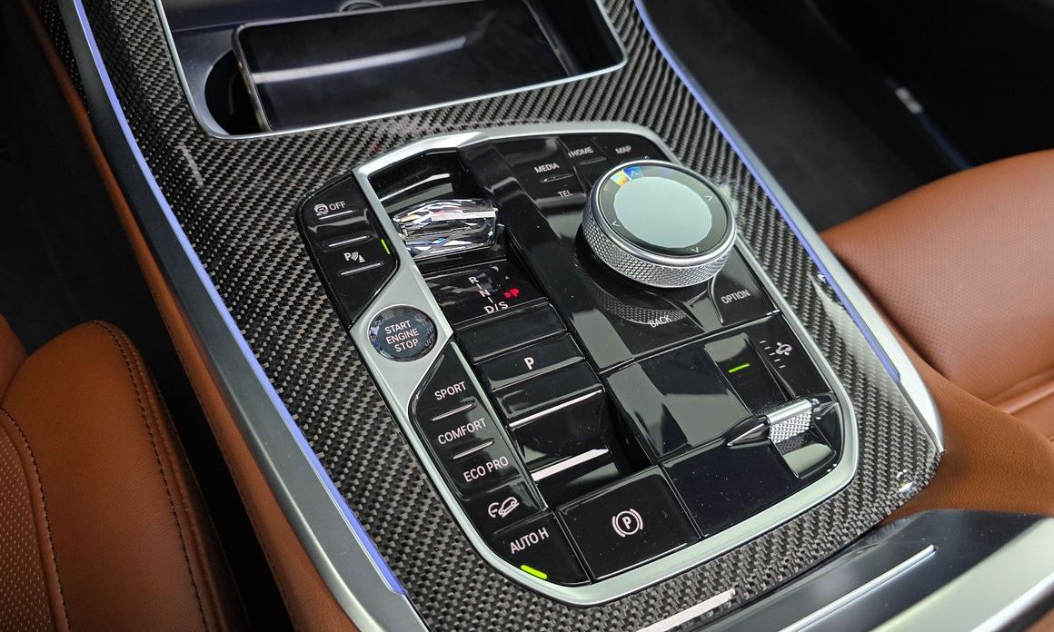 BMW X7 2025