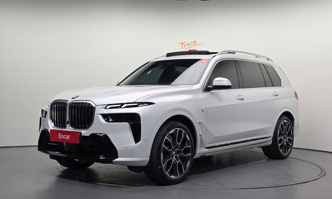 BMW X7 2025