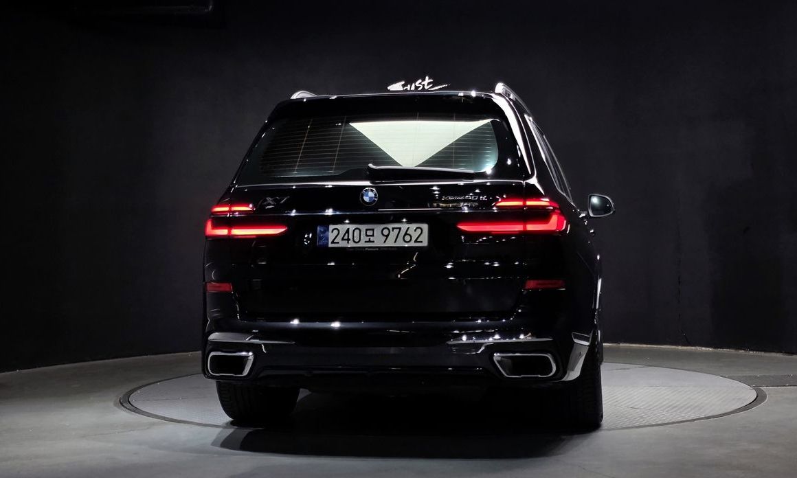 BMW X7 2024