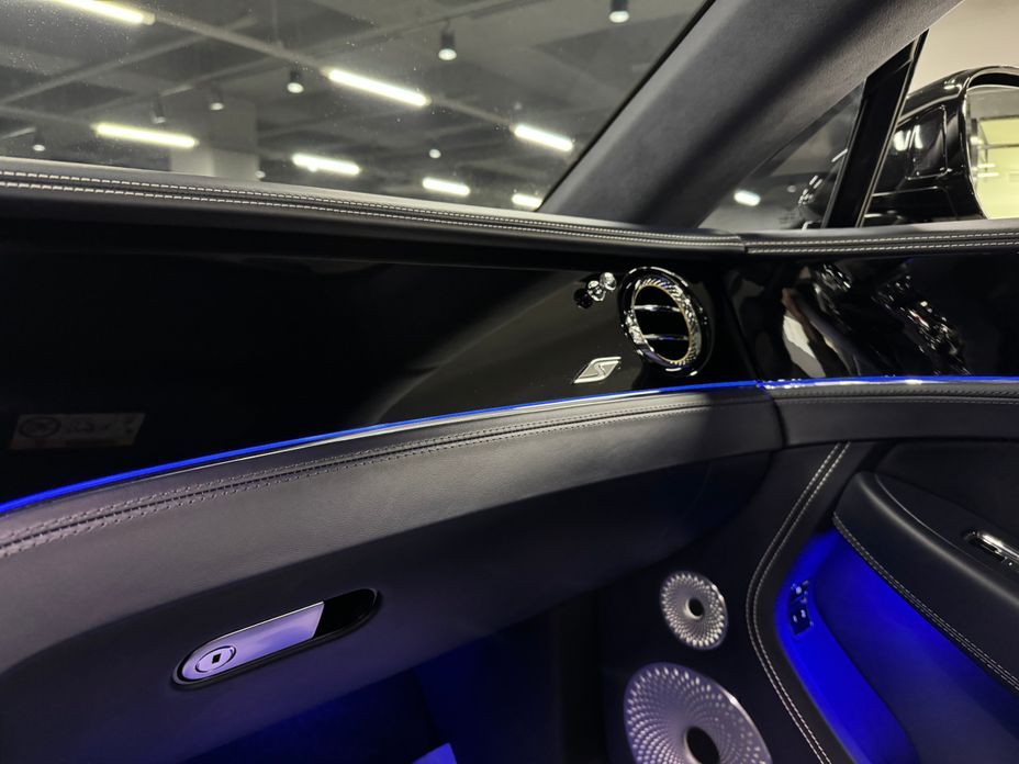 Bentley Continental 2023