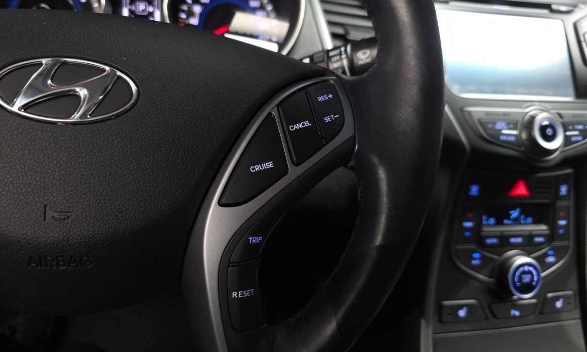 Hyundai AVANTE 2016