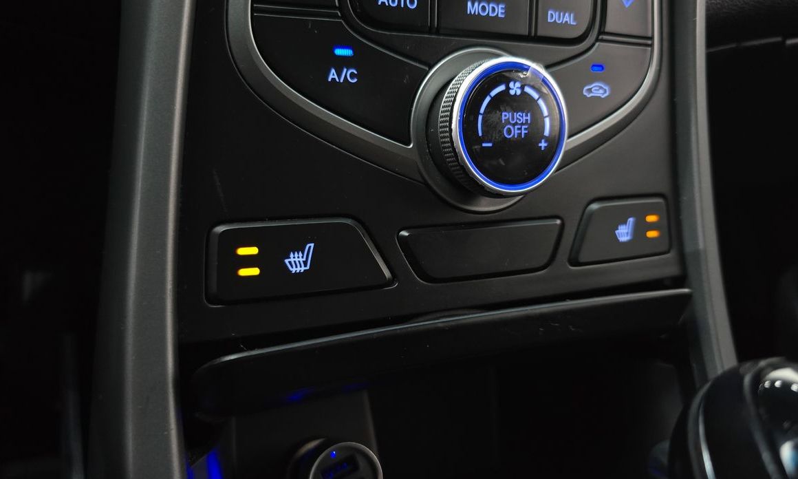 Hyundai AVANTE 2015