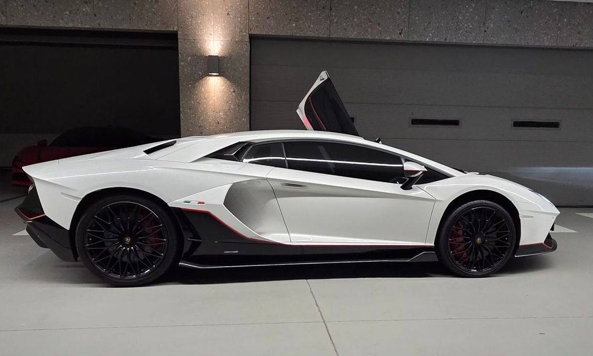 Lamborghini Aventador 2022