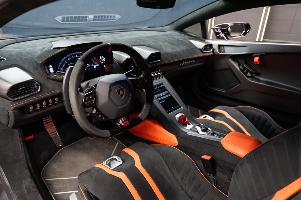 Lamborghini Huracan 2022
