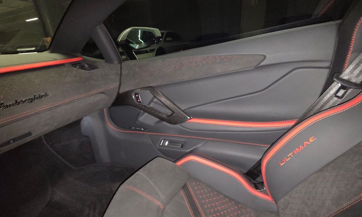 Lamborghini Aventador 2022