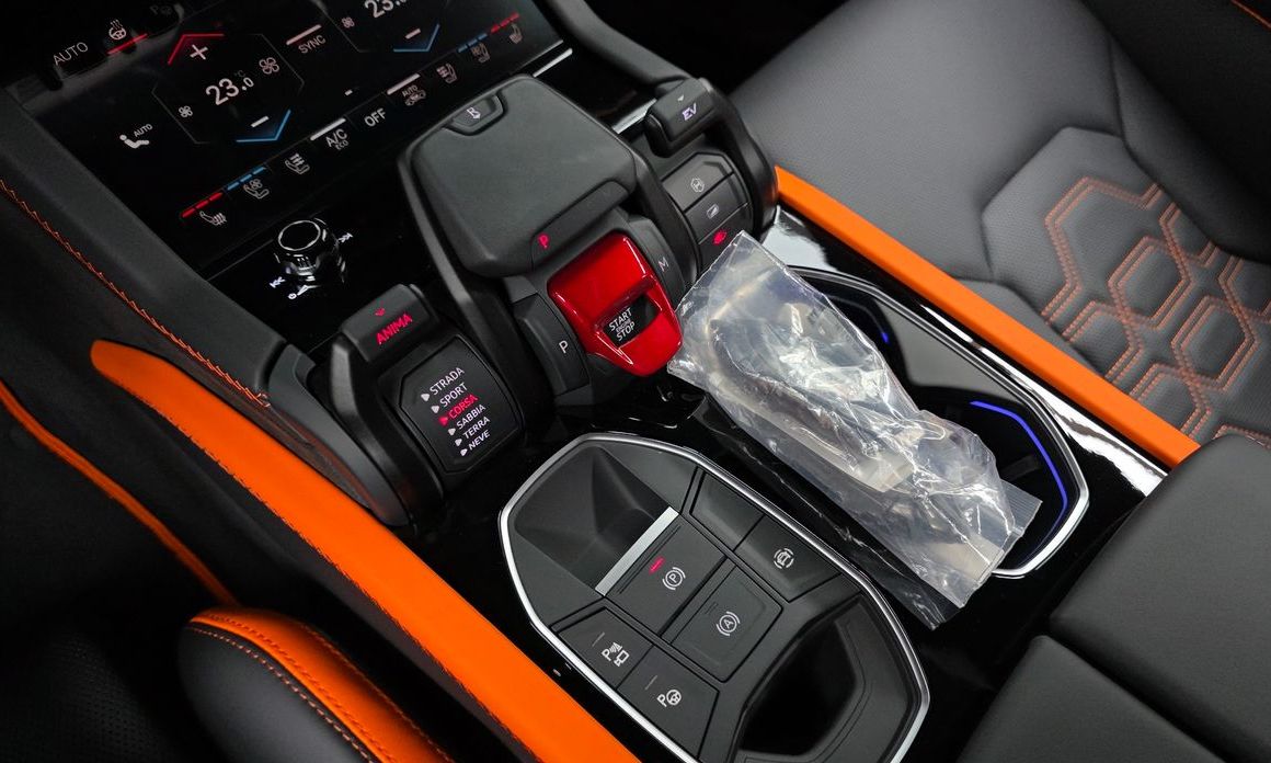 Lamborghini Urus 2025
