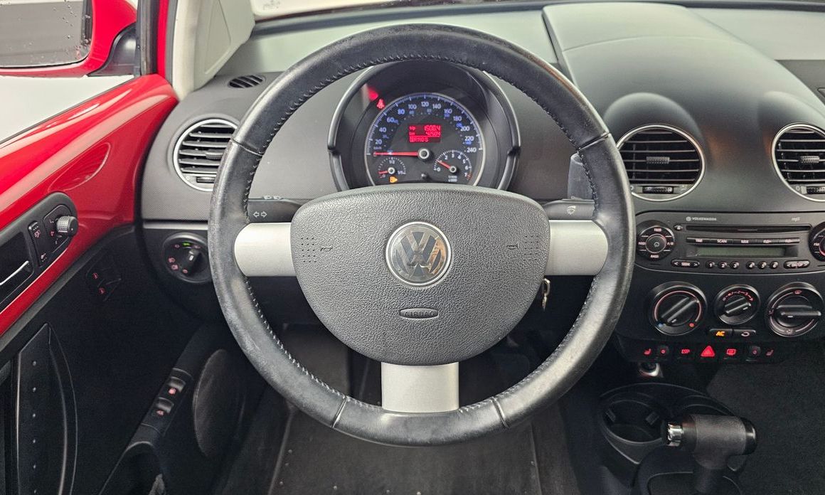 Volkswagen Beatle 2011