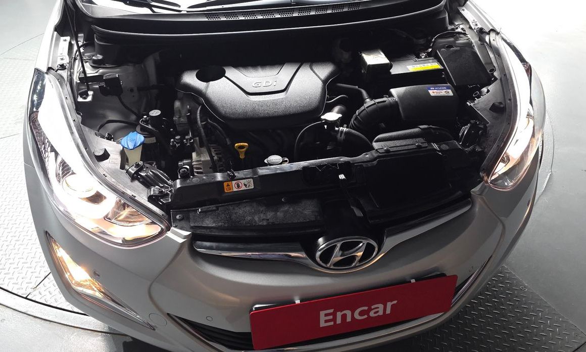 Hyundai AVANTE 2016