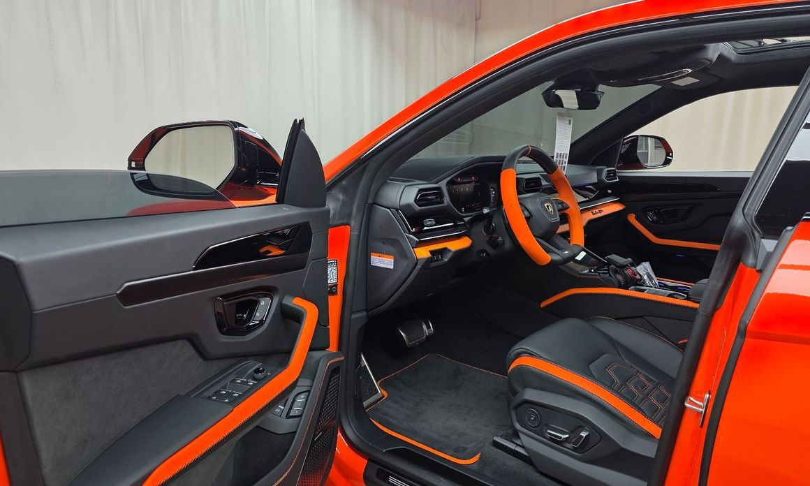 Lamborghini Urus 2025