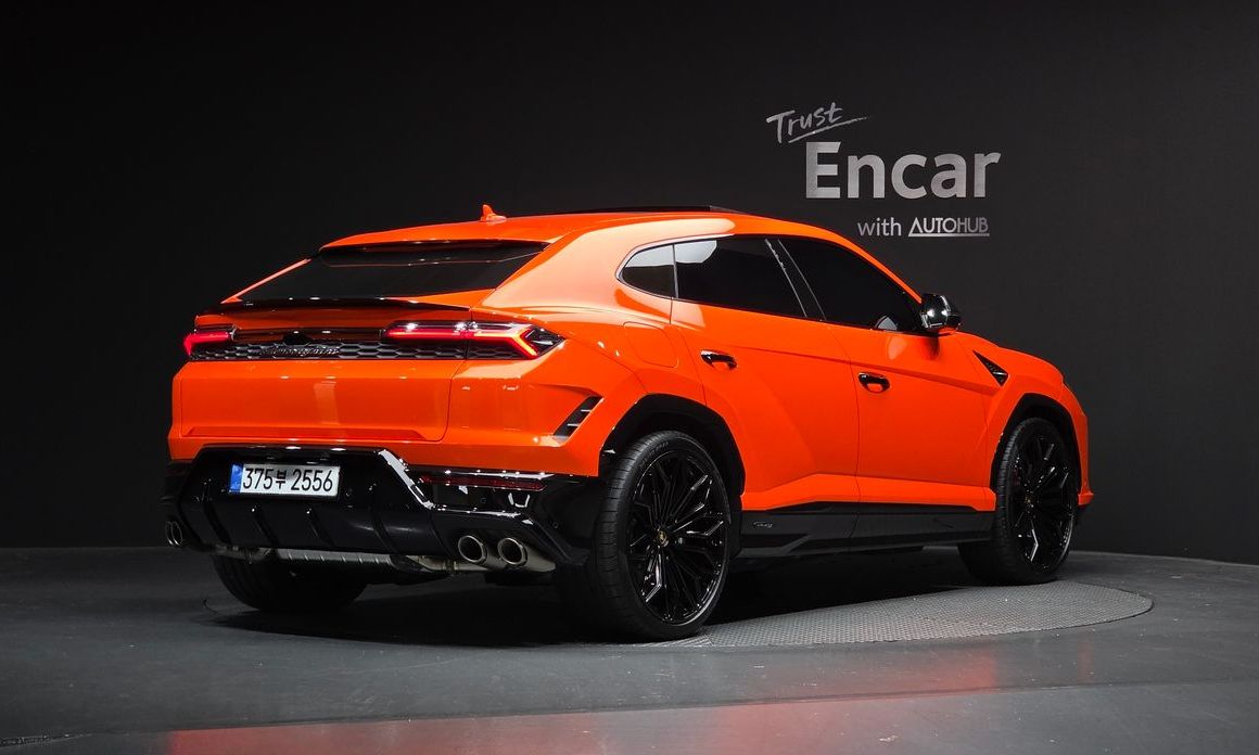 Lamborghini Urus 2025