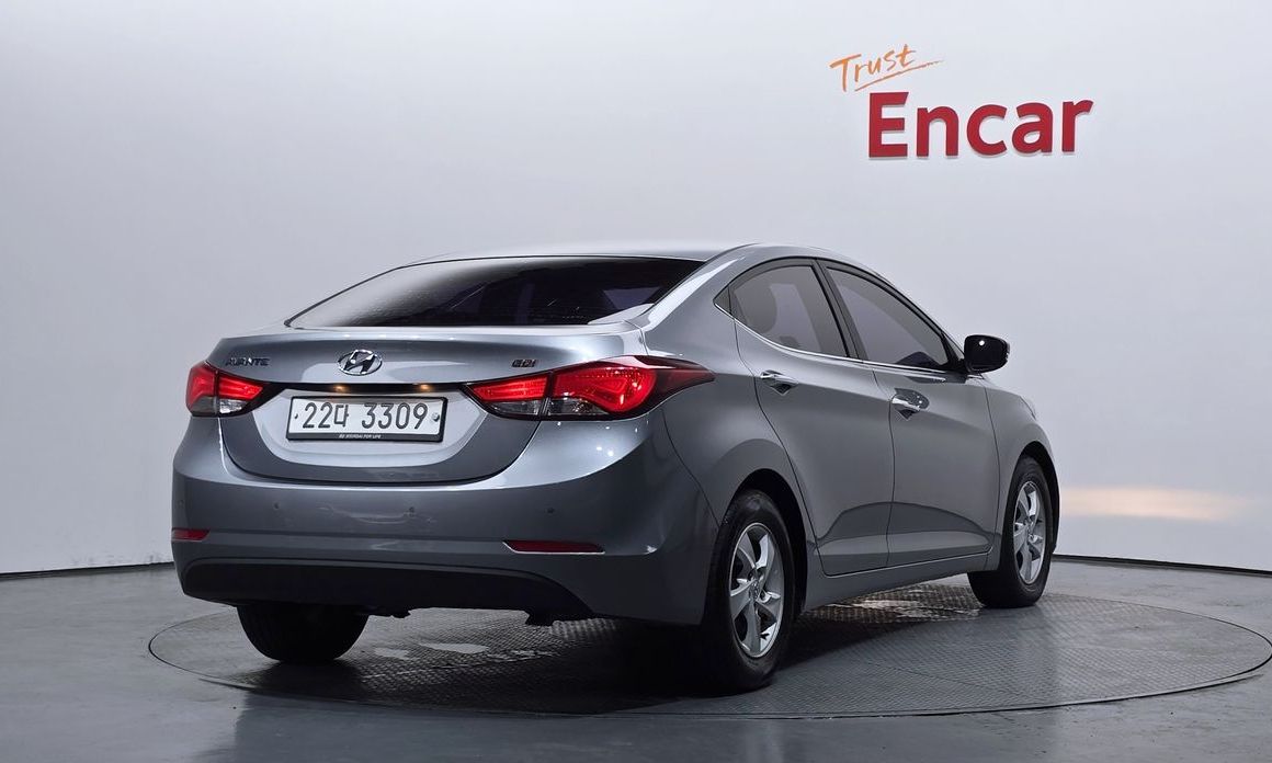 Hyundai AVANTE 2015