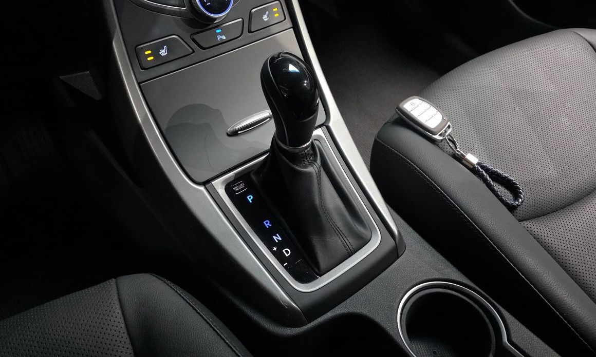 Hyundai AVANTE 2016
