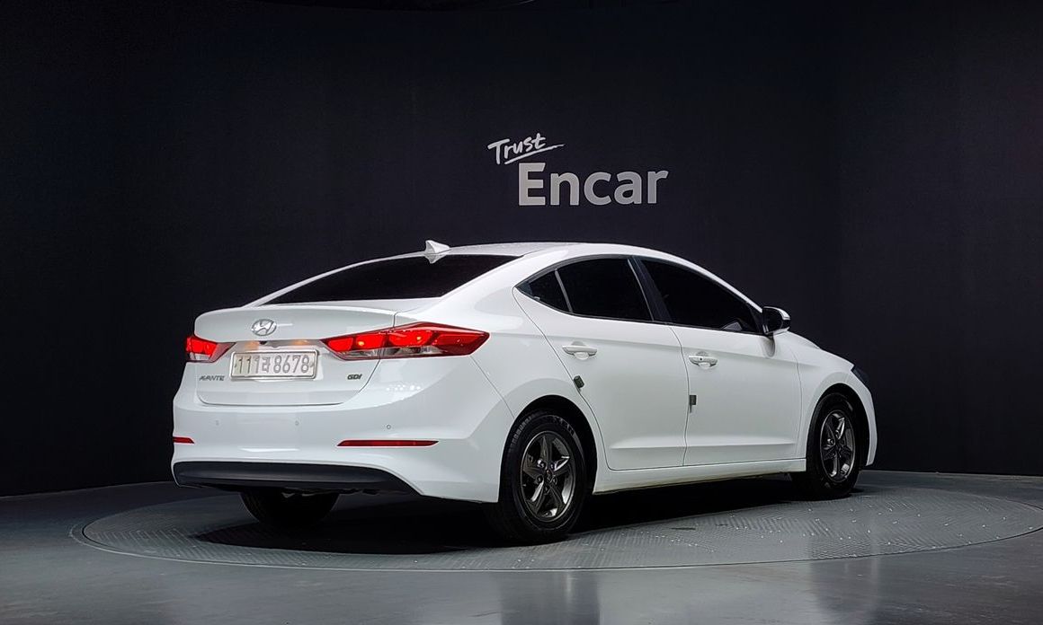 Hyundai AVANTE 2017