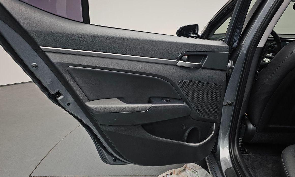 Hyundai AVANTE 2018