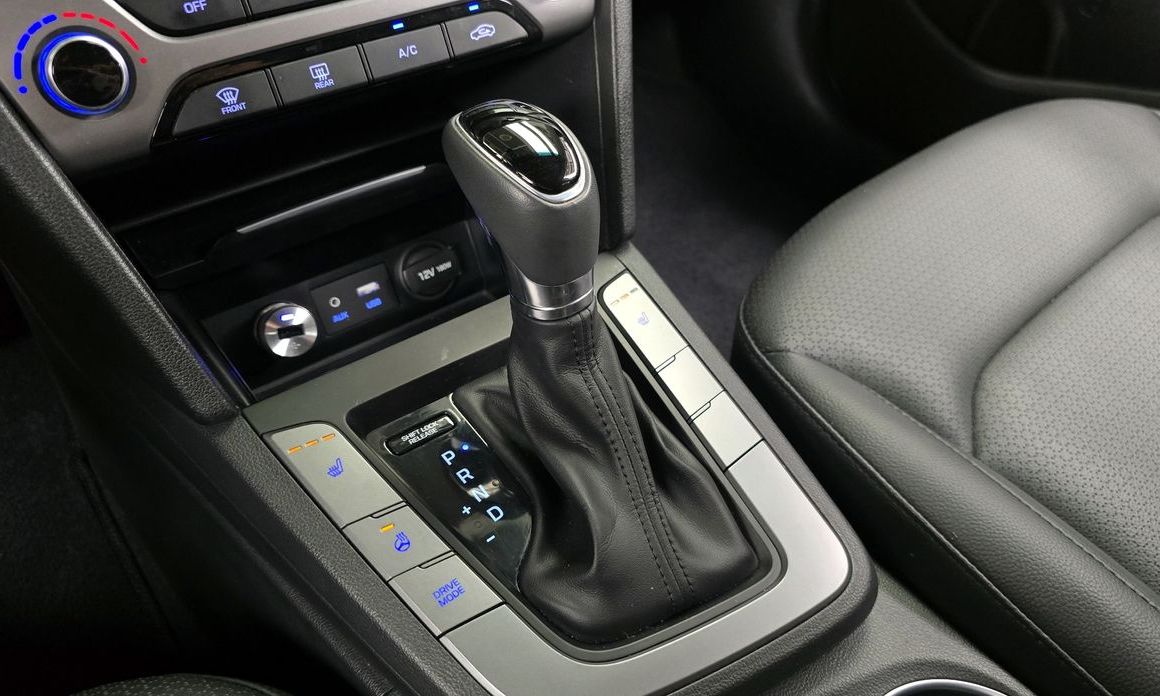 Hyundai AVANTE 2017