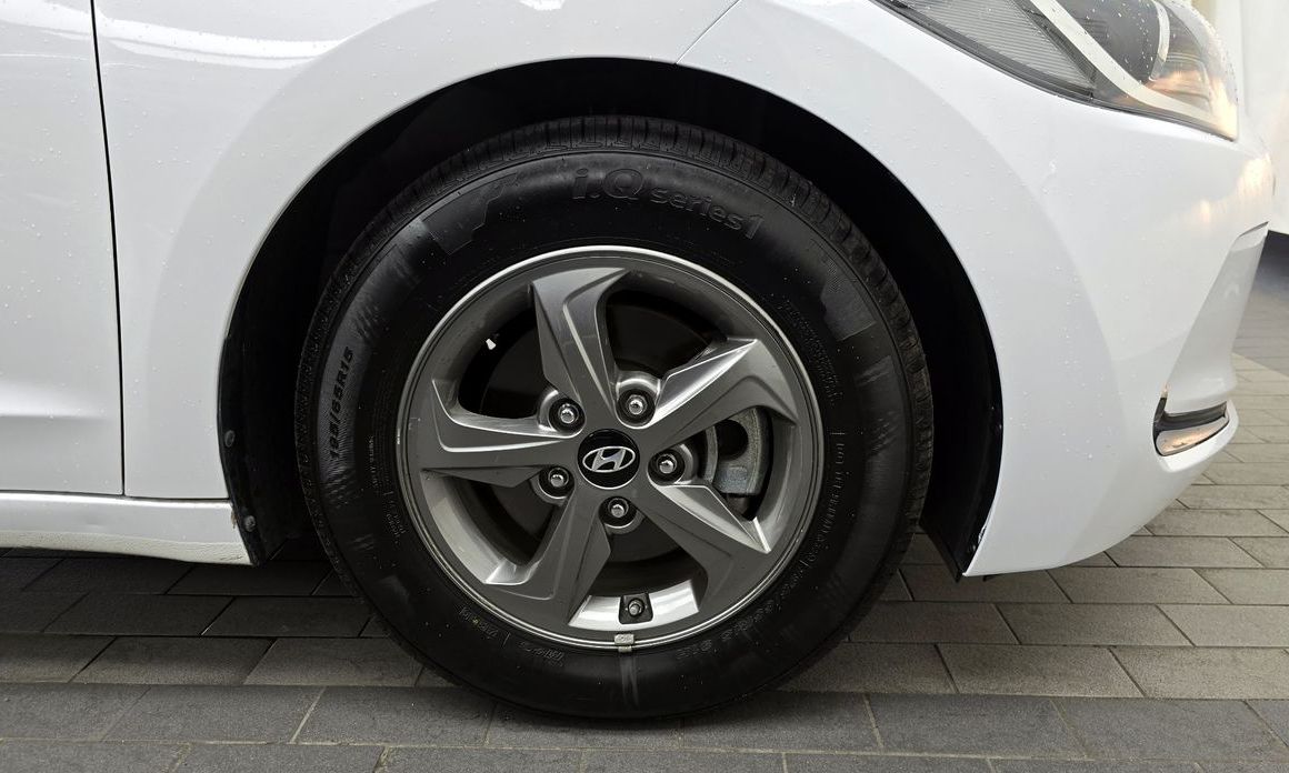 Hyundai AVANTE 2017