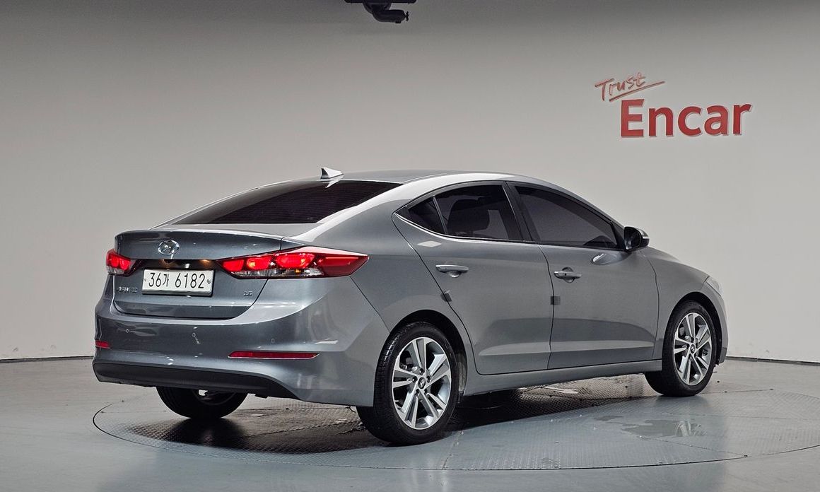 Hyundai AVANTE 2018