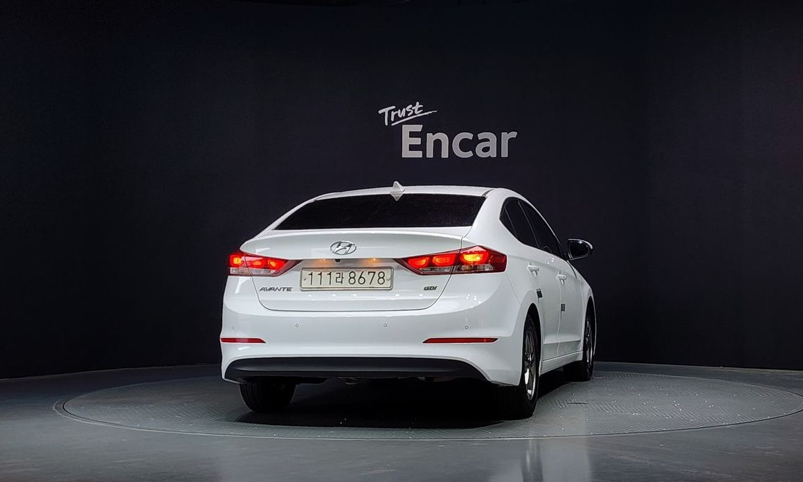 Hyundai AVANTE 2017