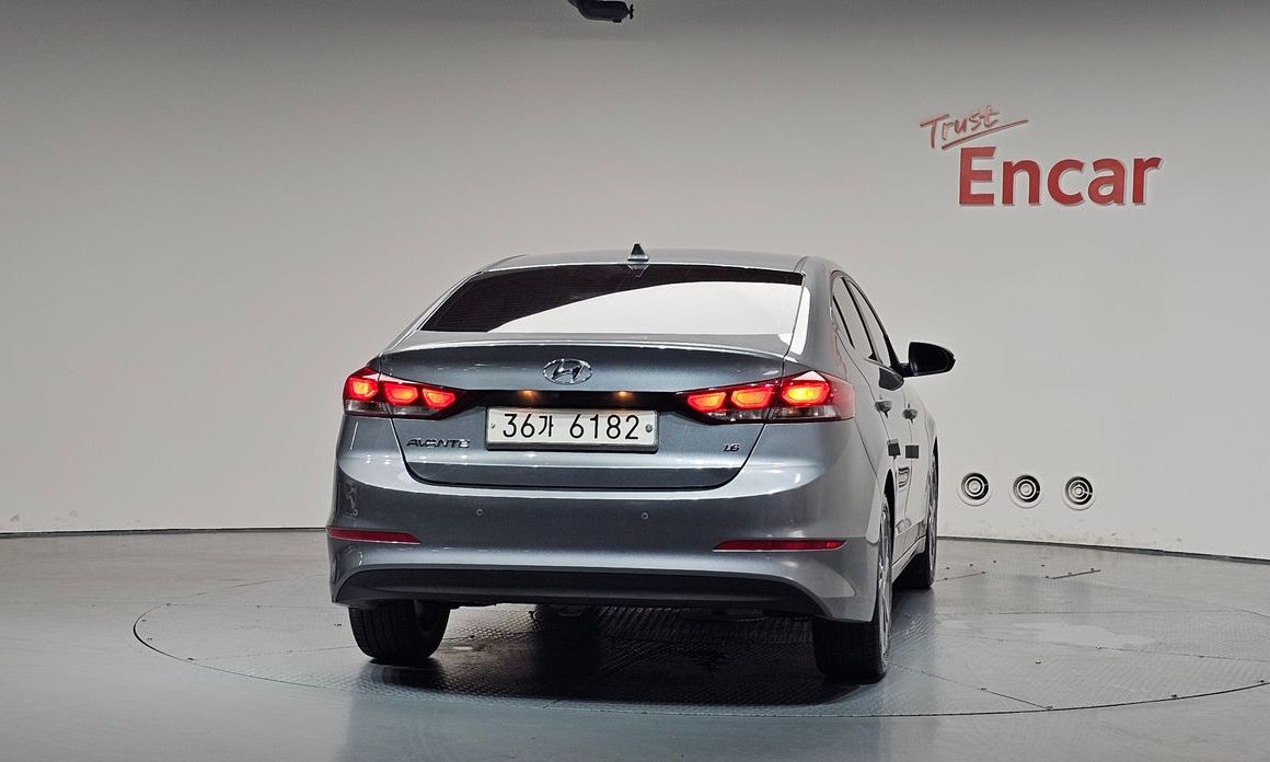 Hyundai AVANTE 2018