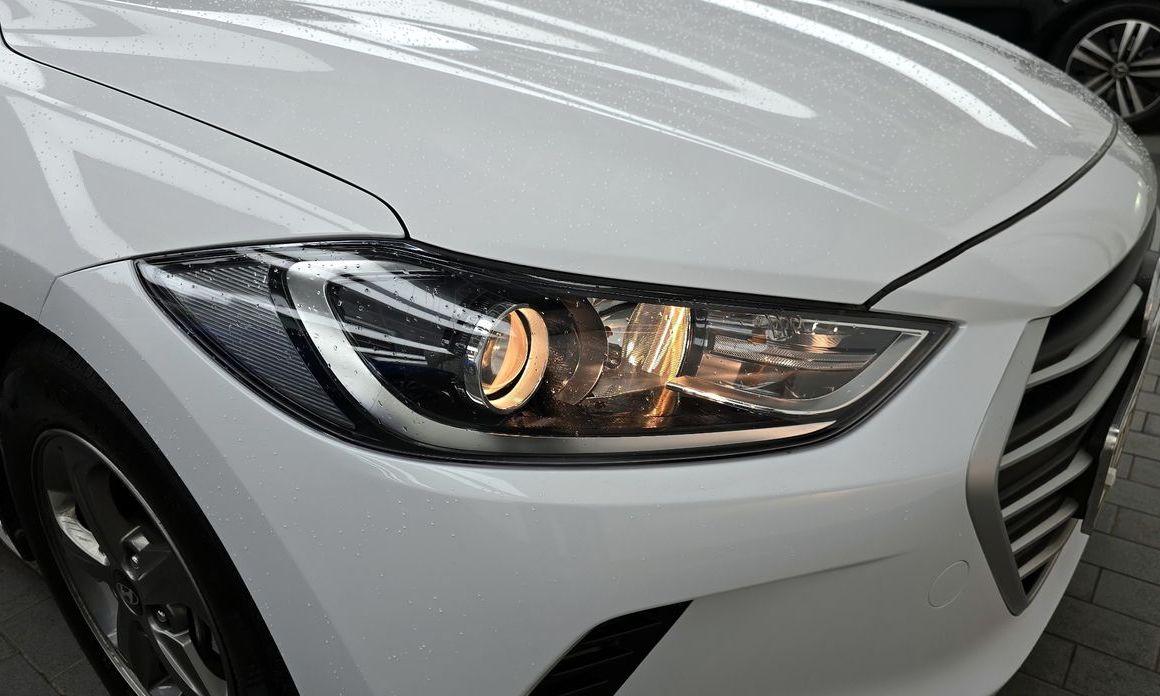 Hyundai AVANTE 2017
