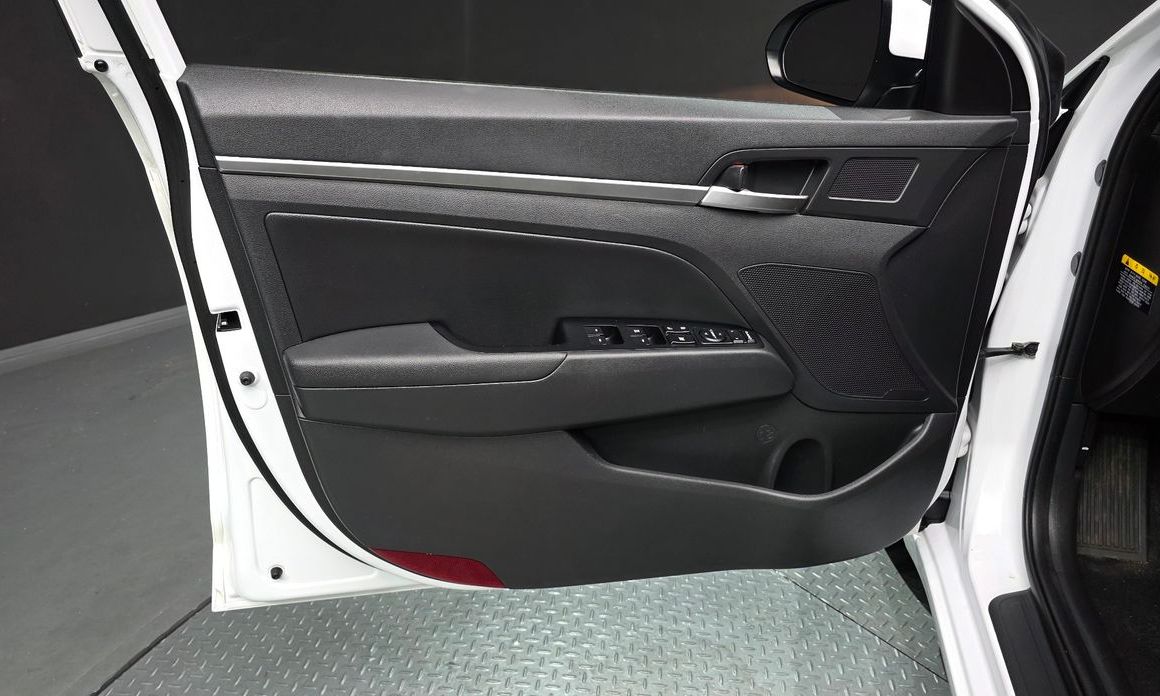 Hyundai AVANTE 2020