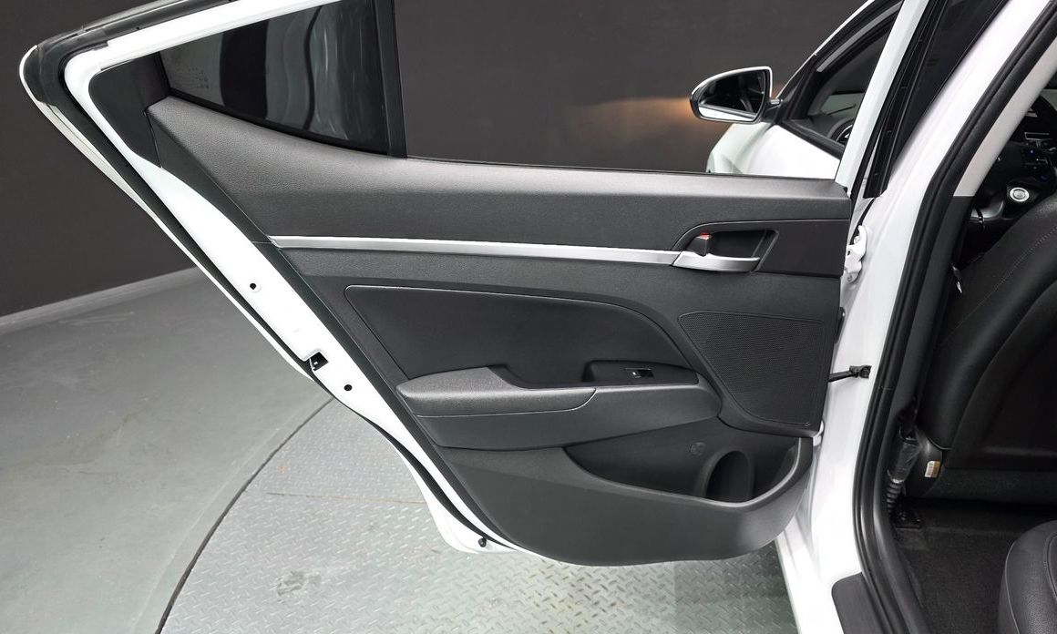 Hyundai AVANTE 2020