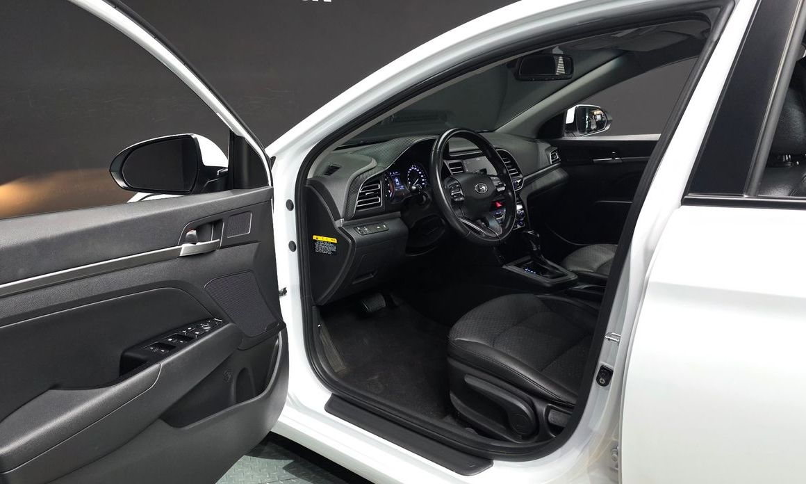 Hyundai AVANTE 2020