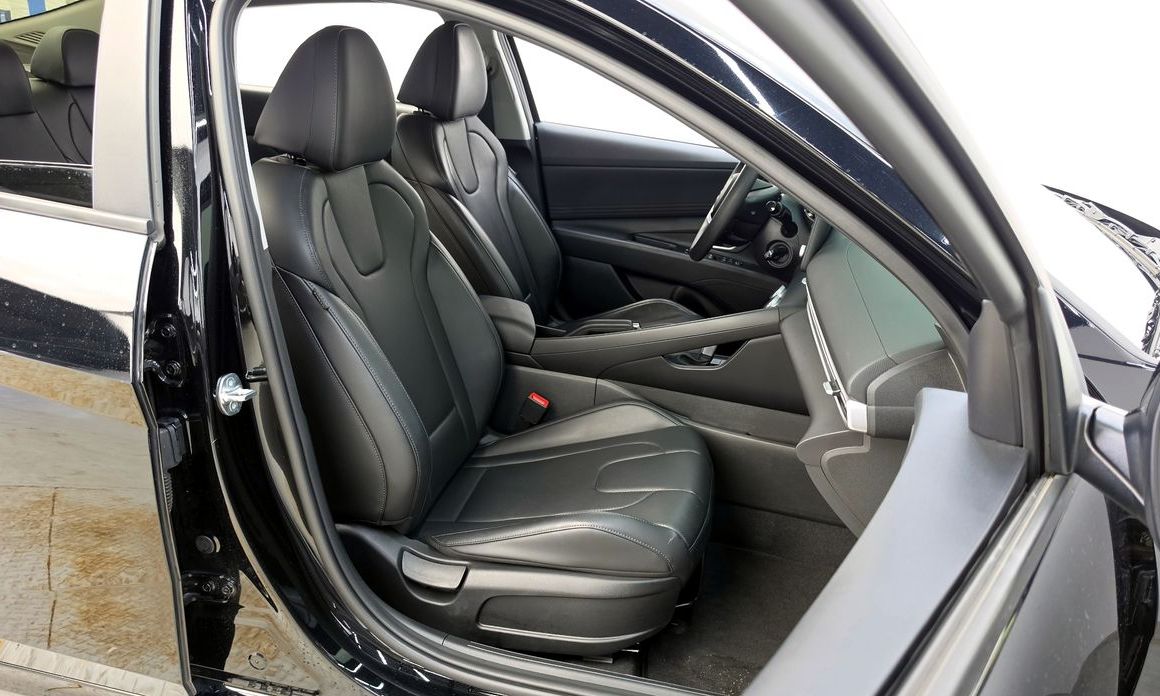Hyundai AVANTE 2024