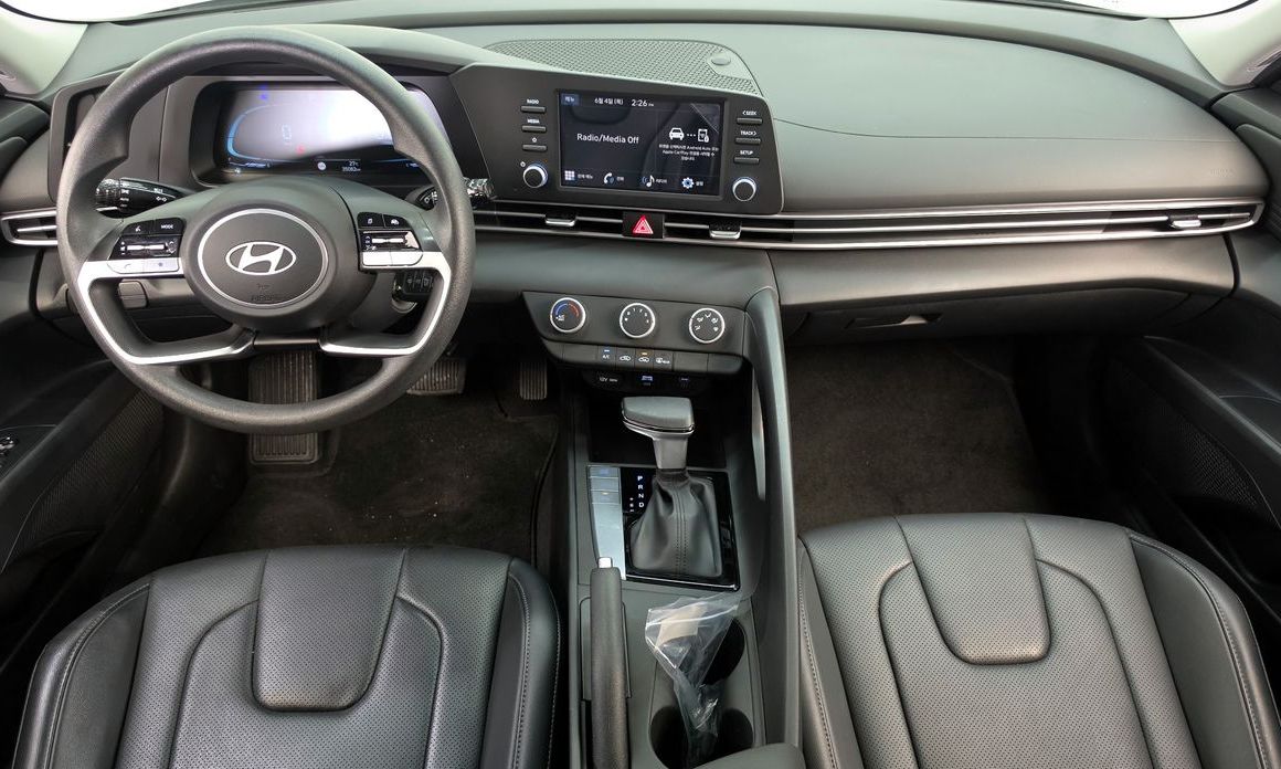 Hyundai AVANTE 2024