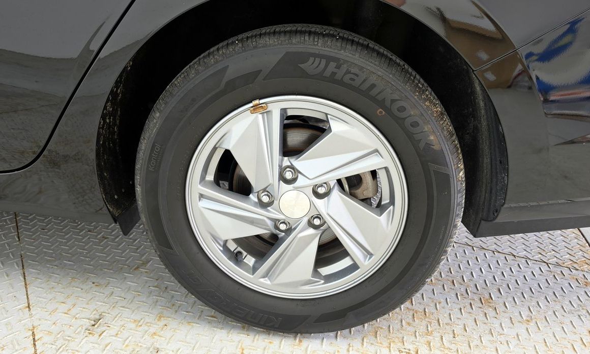 Hyundai AVANTE 2024