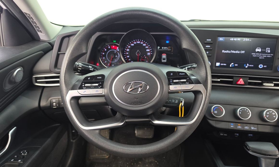Hyundai AVANTE 2023