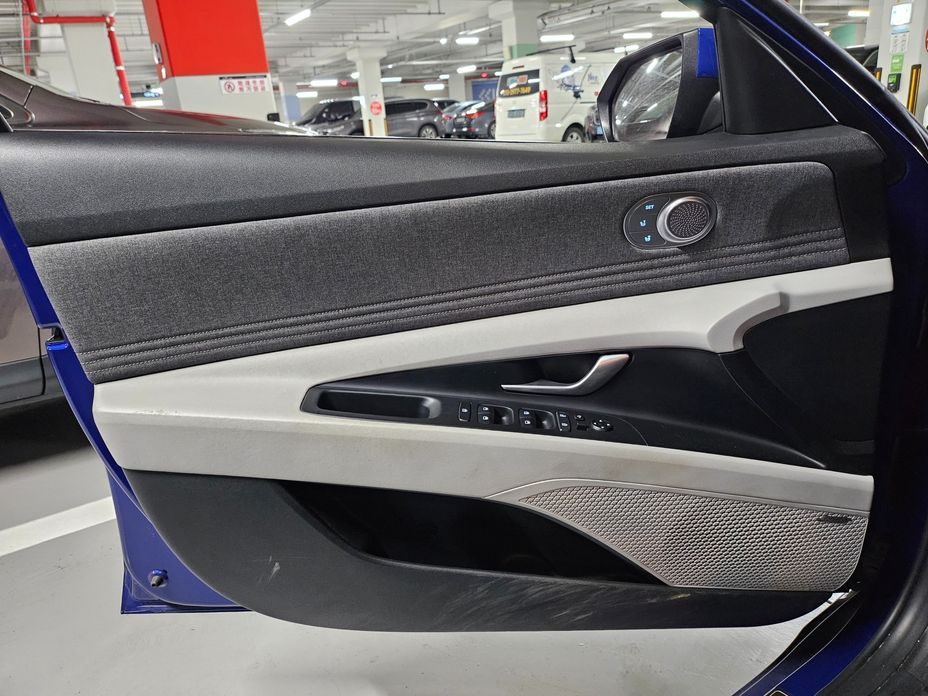 Hyundai AVANTE 2021