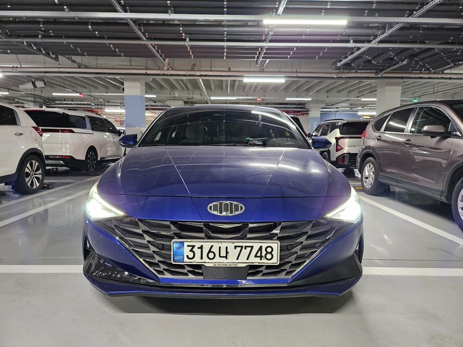 Hyundai AVANTE 2021