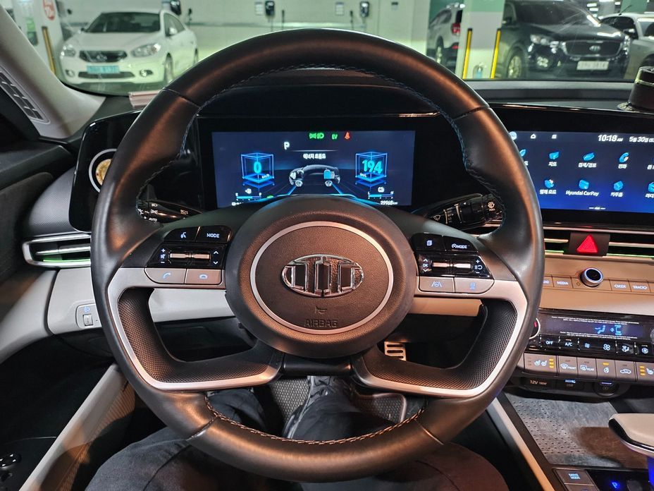 Hyundai AVANTE 2021