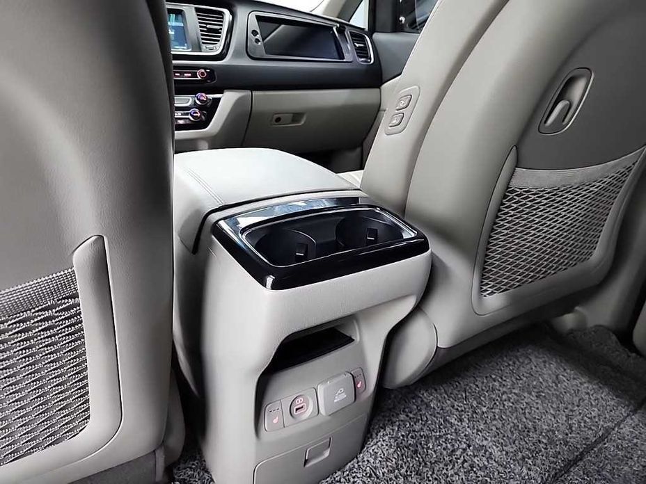 Kia Canival 2019