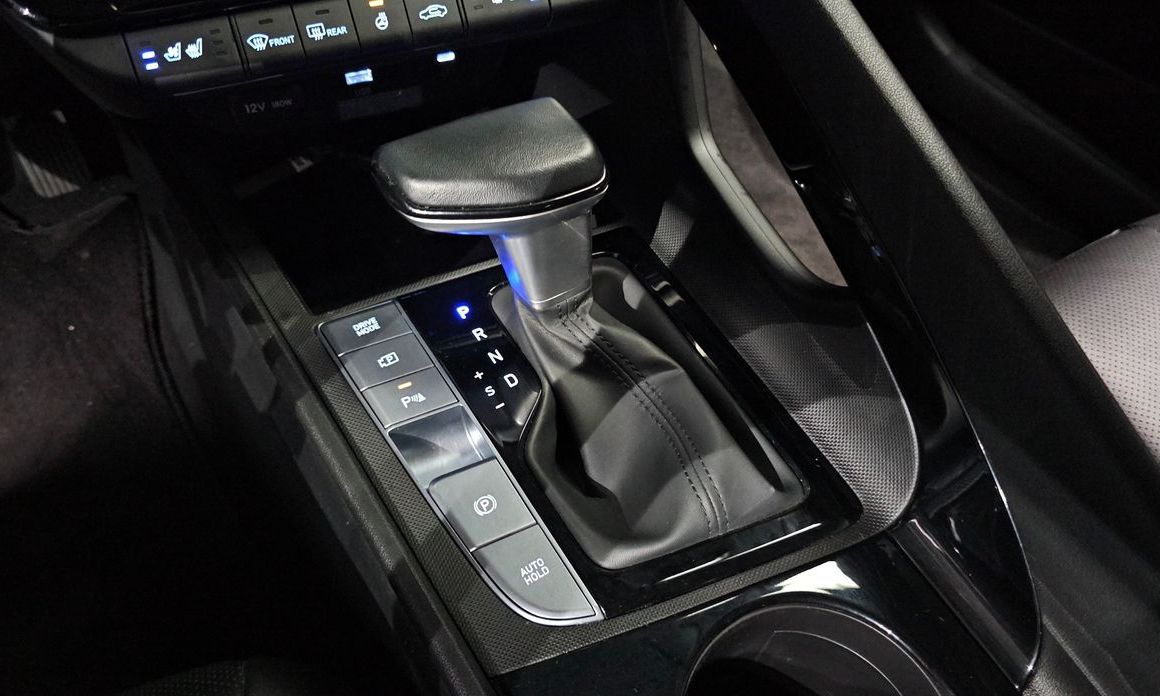 Hyundai AVANTE 2025