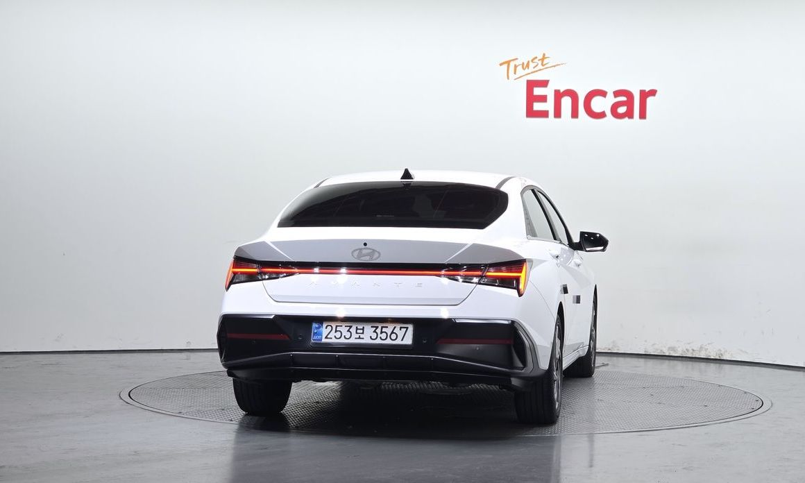 Hyundai AVANTE 2024