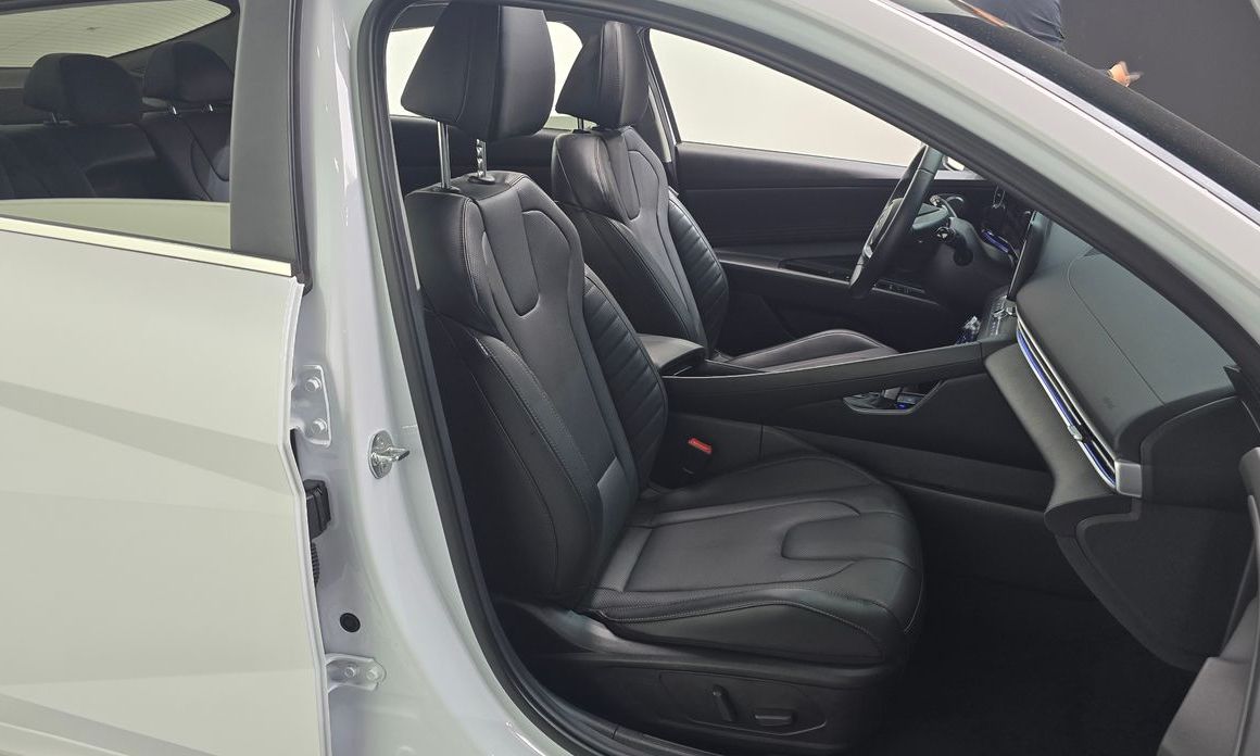 Hyundai AVANTE 2024