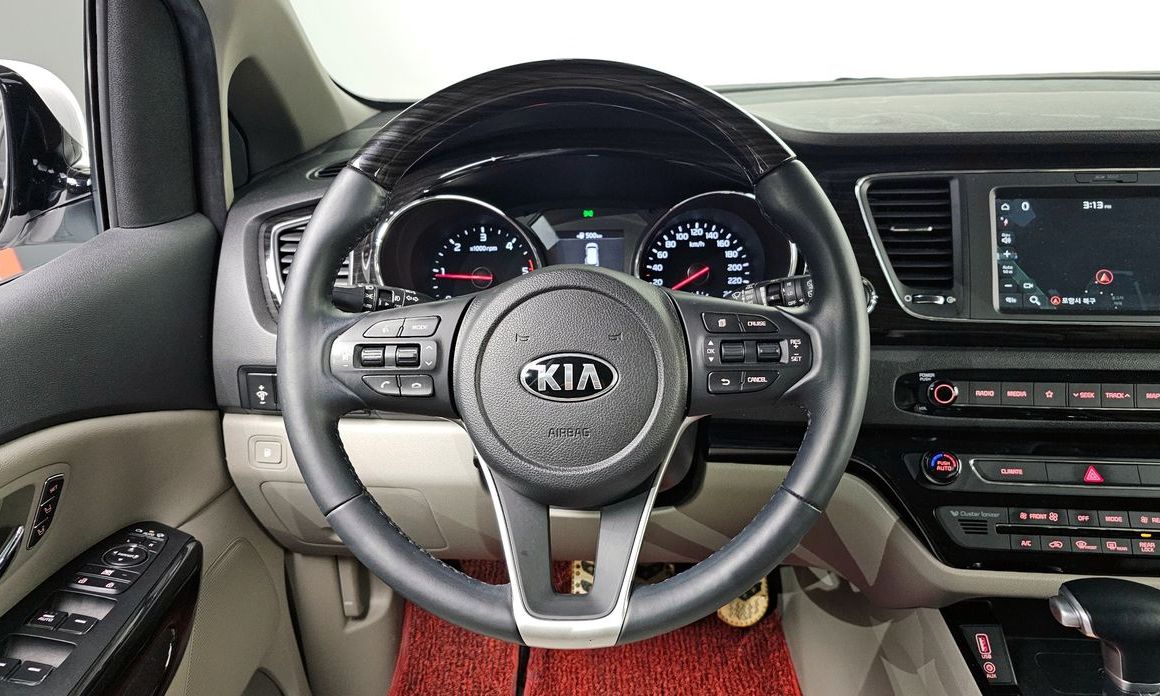 Kia Canival 2020