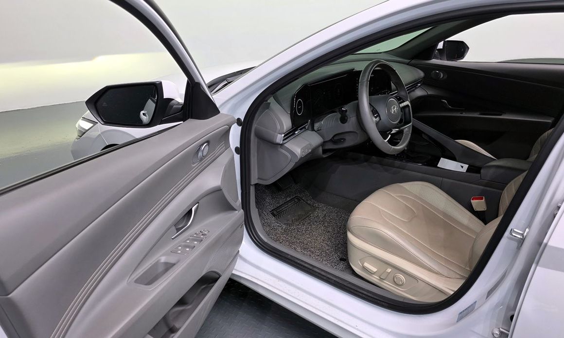 Hyundai AVANTE 2024