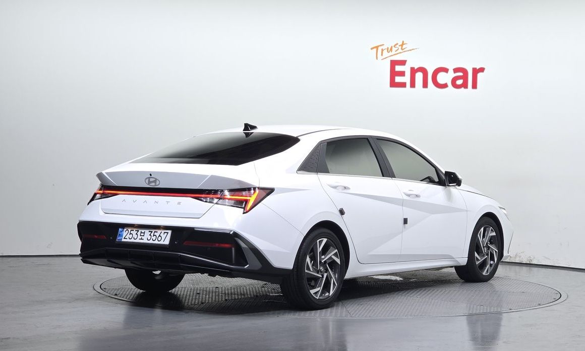 Hyundai AVANTE 2024