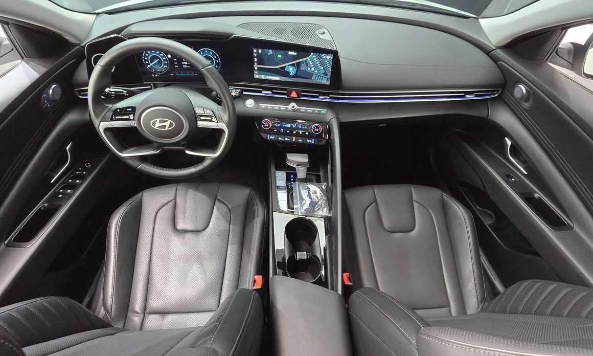 Hyundai AVANTE 2024