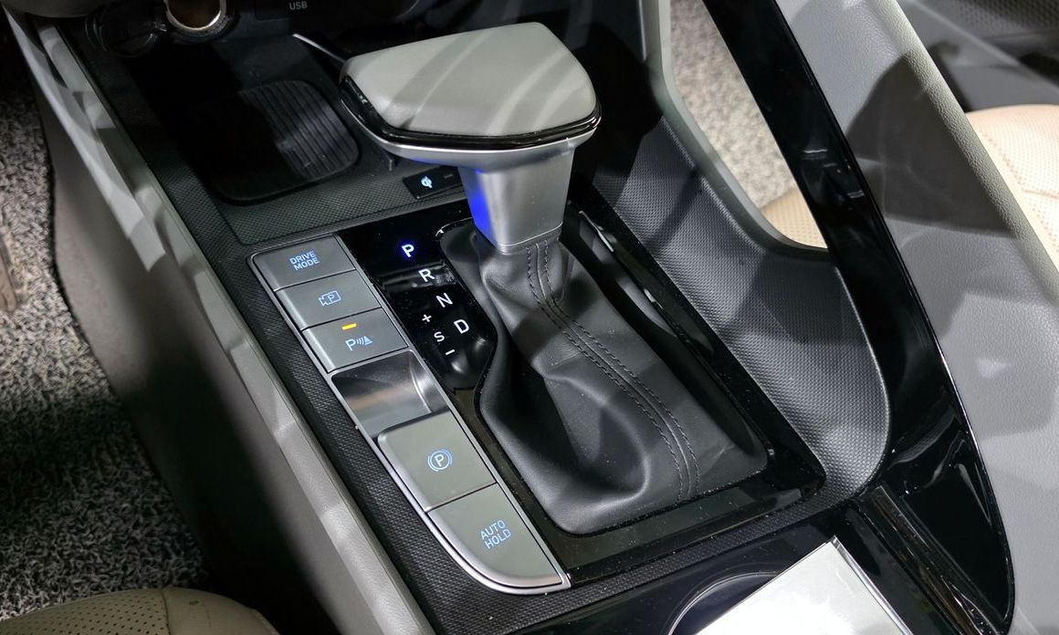 Hyundai AVANTE 2024