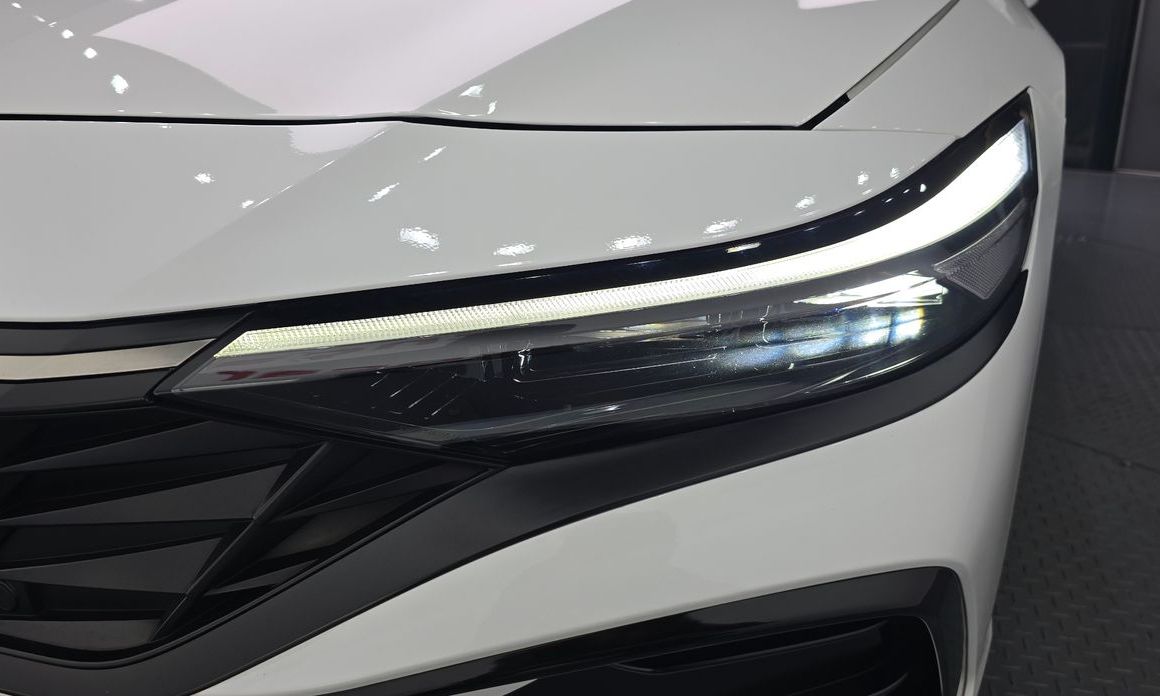 Hyundai AVANTE 2024