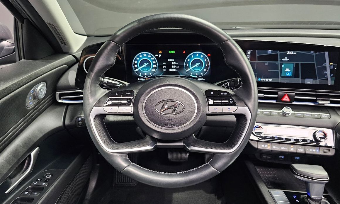 Hyundai AVANTE 2021