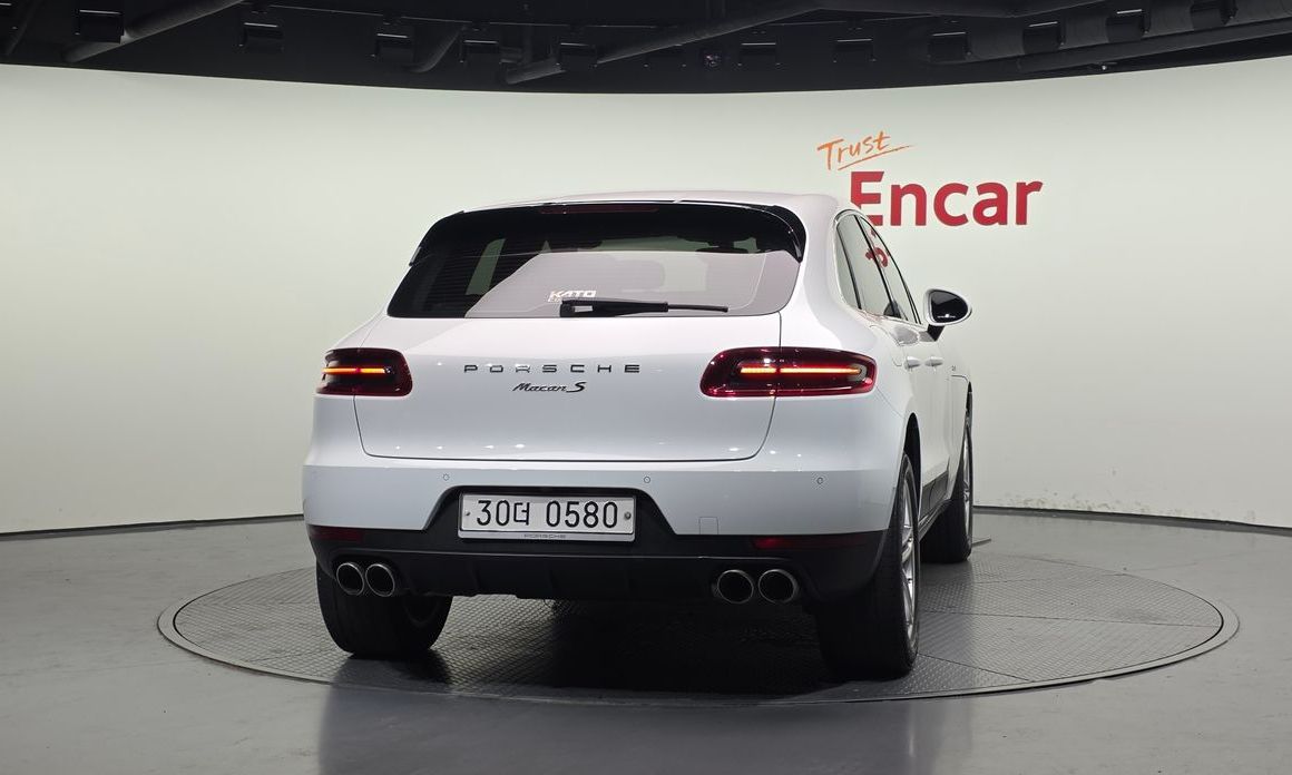 Porsche Macan 2015