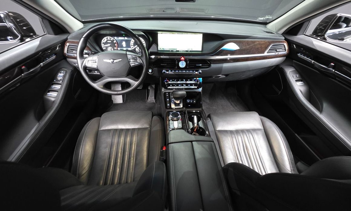 Genesis EQ900 2018