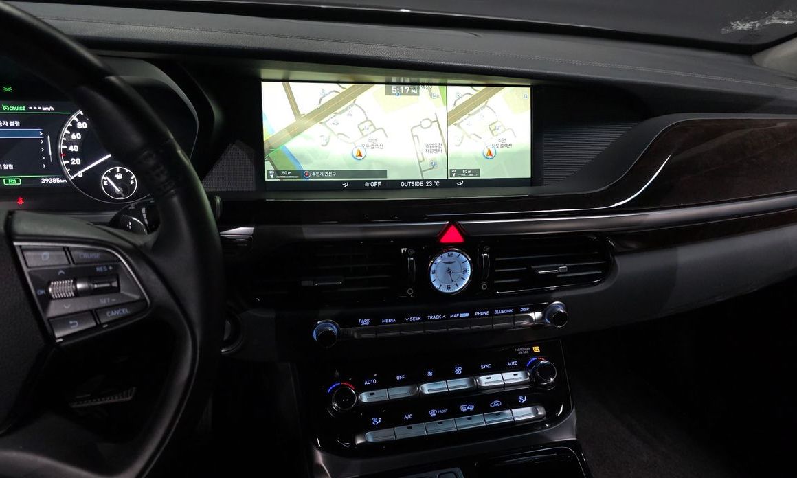 Genesis EQ900 2018