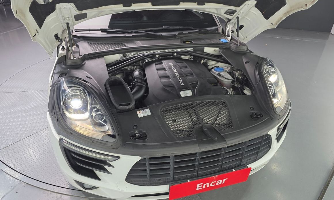 Porsche Macan 2015