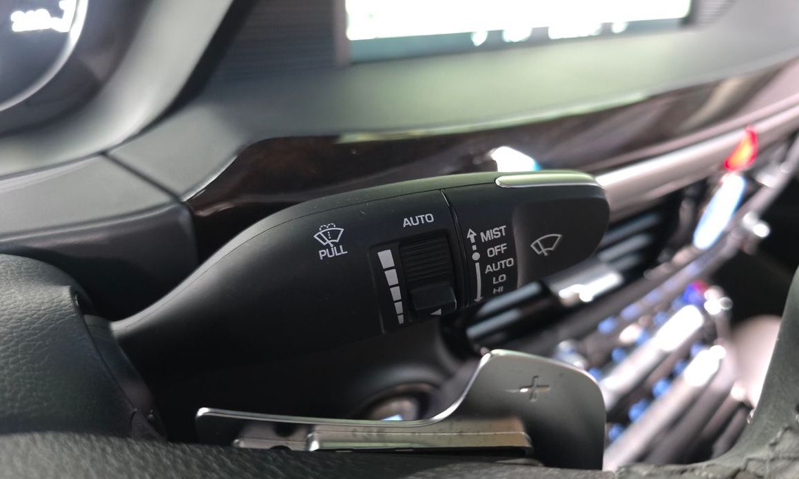 Genesis EQ900 2018